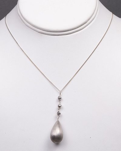 PERUVIAN 14K WHITE GOLD SATIN