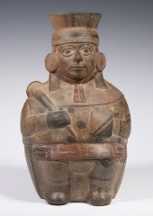 PERUVIAN FIGURAL VESSEL Standi