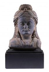 PESHAWAR BASIN STONE HEAD OF B