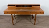 PETER LOVIG DANISH MODERN FLIP