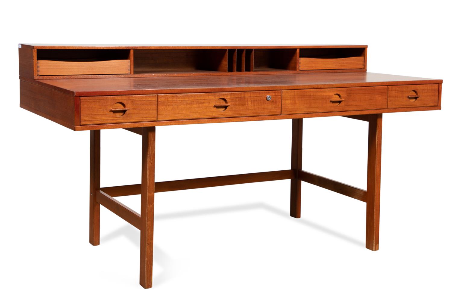 PETER LOVIG NIELSEN TEAK FLIP TOP