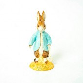 PETER RABBIT DIGGING - BESWICK