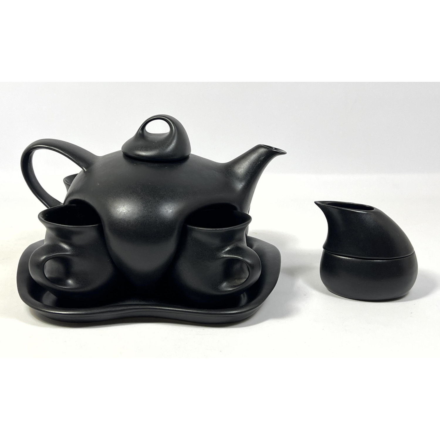 PETER SAENGER Black Glazed