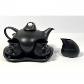 PETER SAENGER Black Glazed Pot