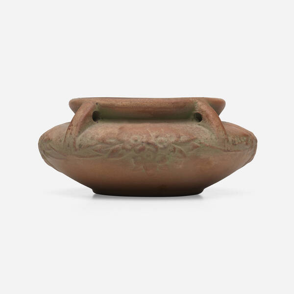Peters and Reed Pottery. Bowl. c.