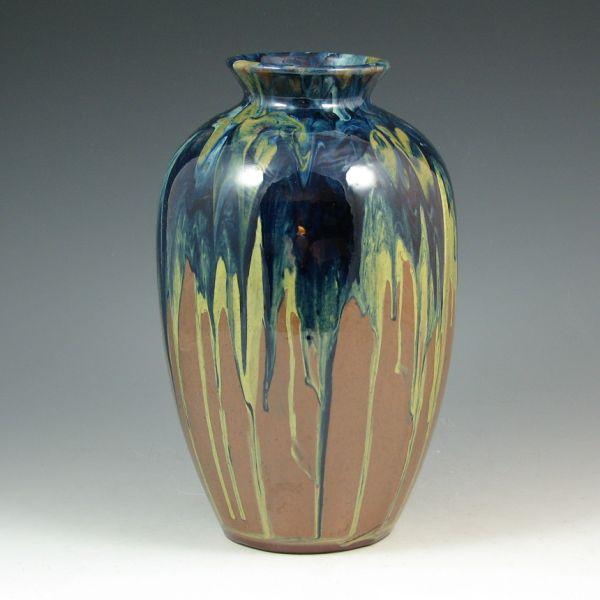 Peters & Reed Shadow Ware #754 vase