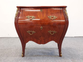 PETITE BOMBE CHEST WITH PARQUE