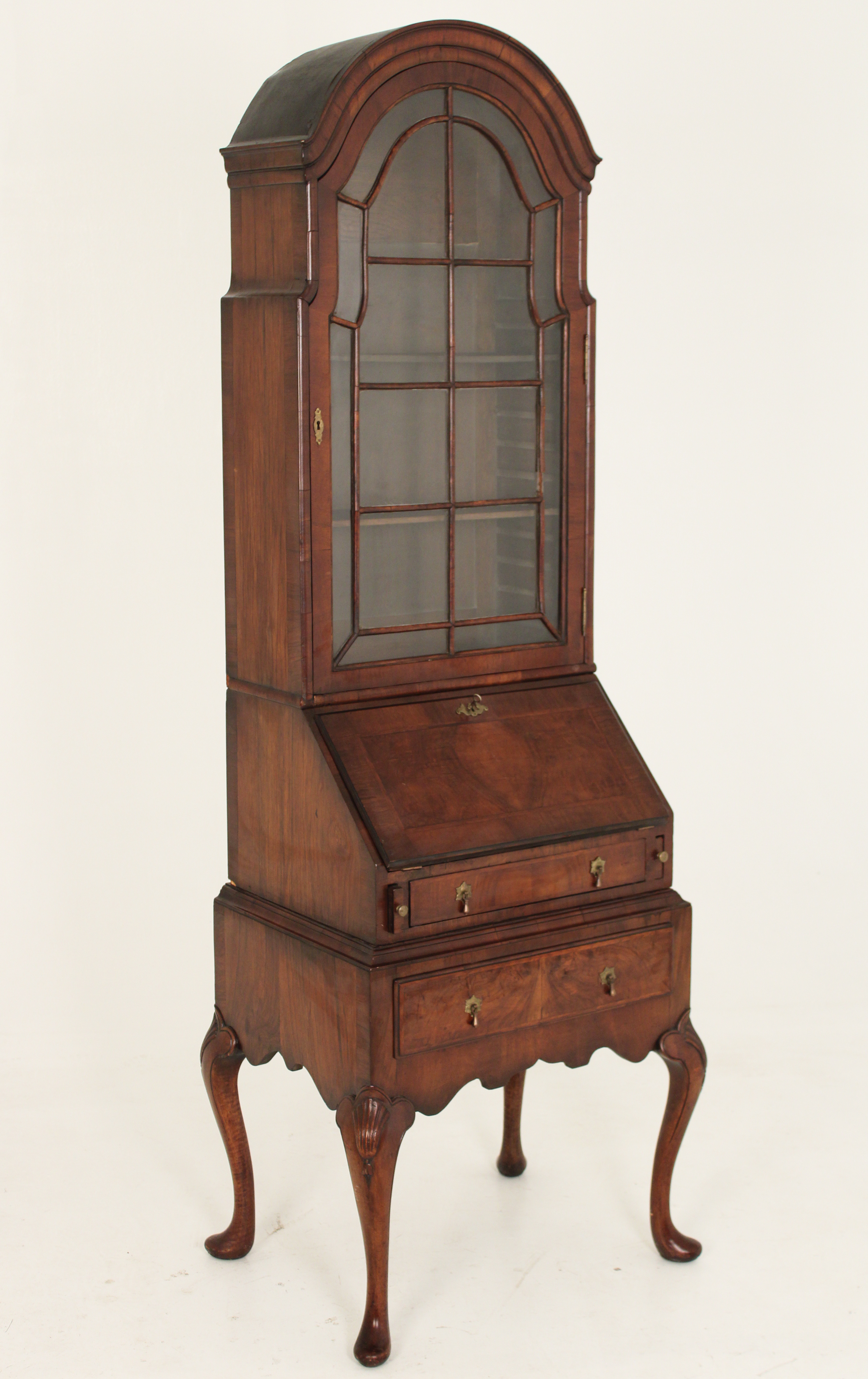 PETITE ENGLISH QUEEN ANNE STYLE
