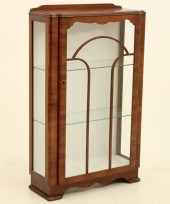 PETITE ENGLISH WALNUT ART NOVE