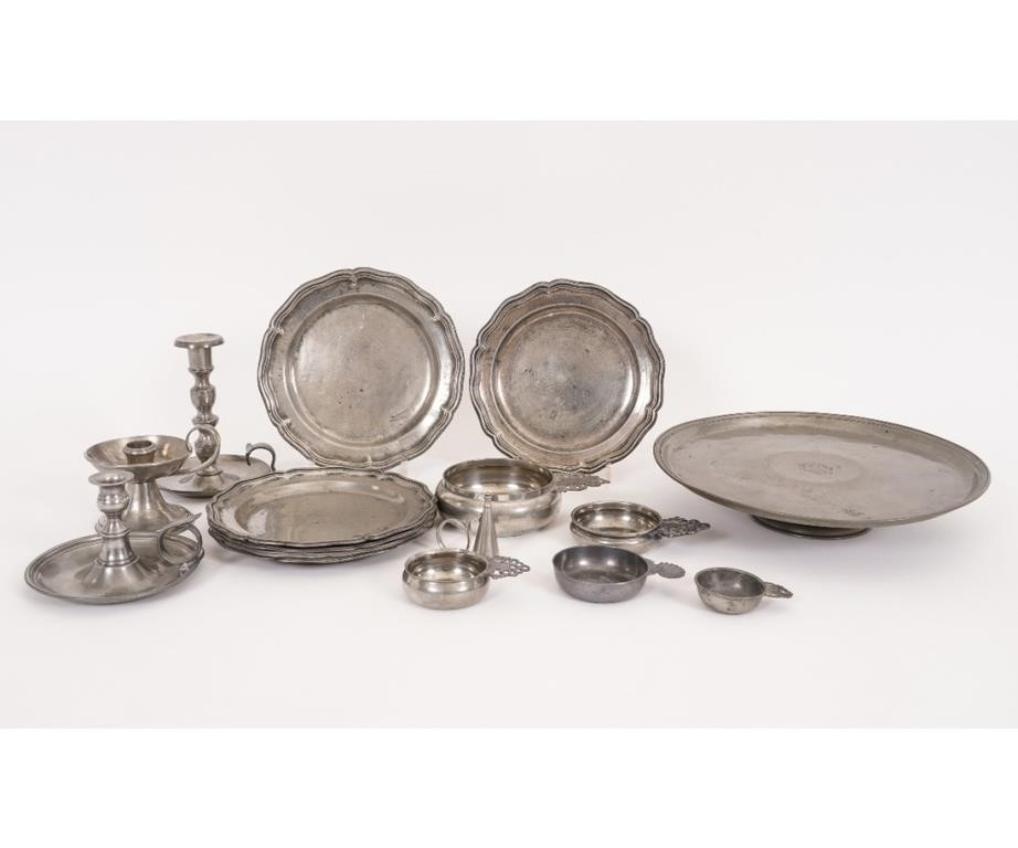 Pewter tazza with armorial crest
