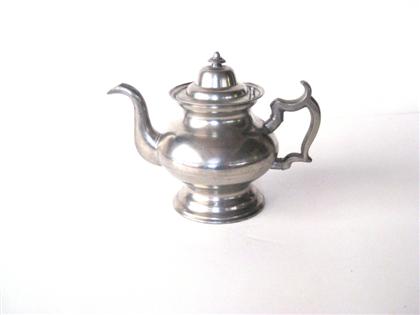 Pewter teapot    luther boardman