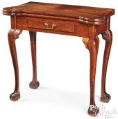 PHILADELPHIA CHIPPENDALE MAHOG