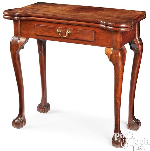 PHILADELPHIA CHIPPENDALE MAHOGANY