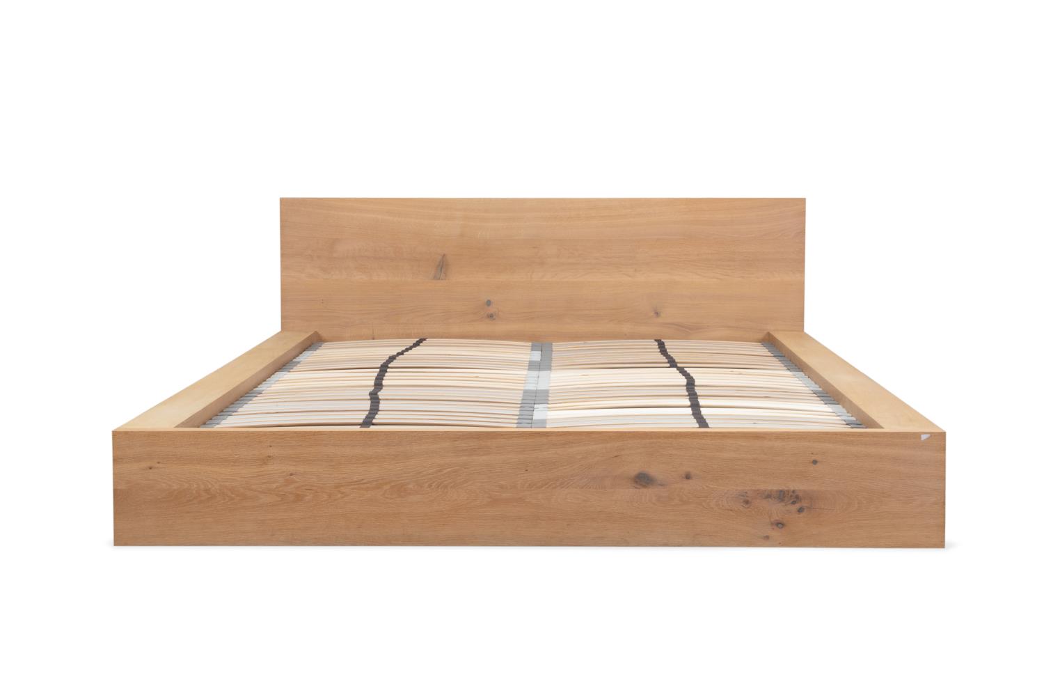 PHILIPP MAINZER FOR E15 LIGHT OAK