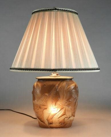 PHOENIX GLASS CO. STYLE VASE