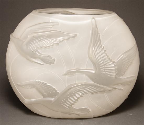 Phoenix  "Wild Geese" glass vase