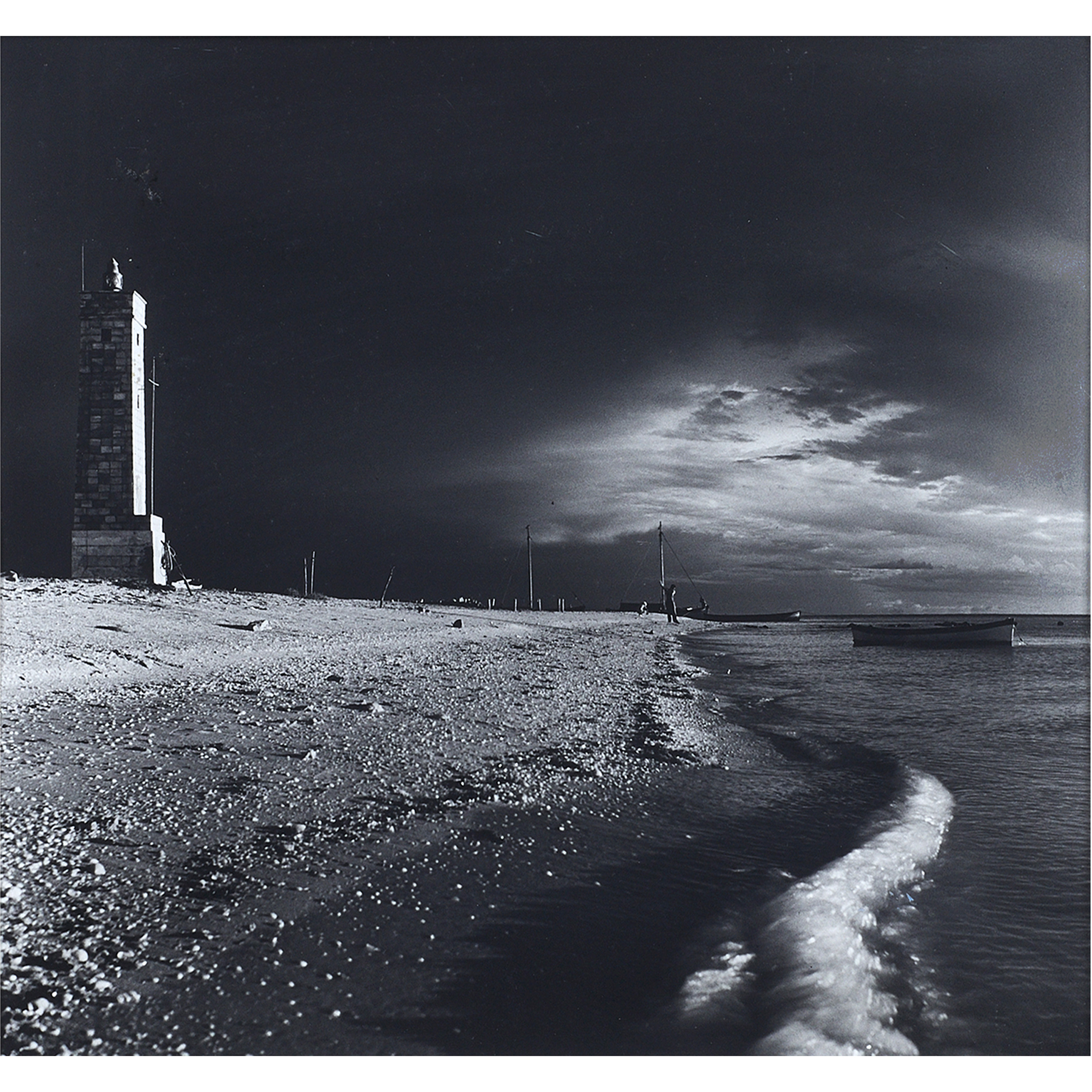PHOTOGRAPH, ARMANDO SALAS