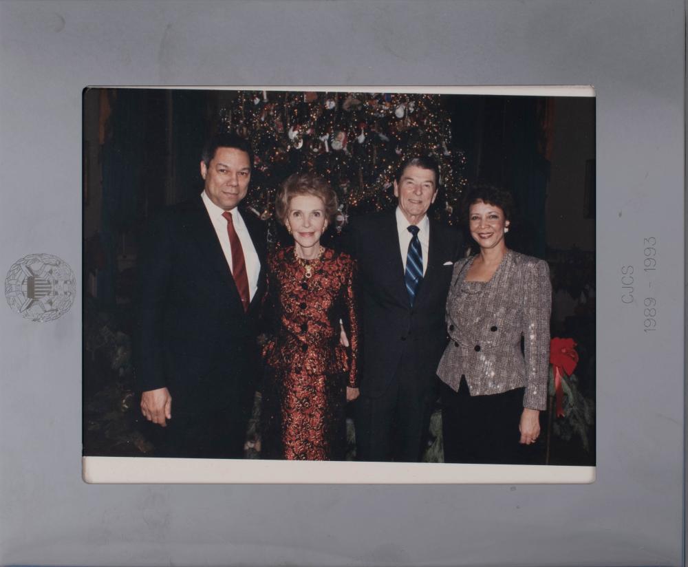 PHOTOGRAPH OF RONALD AND NANCY