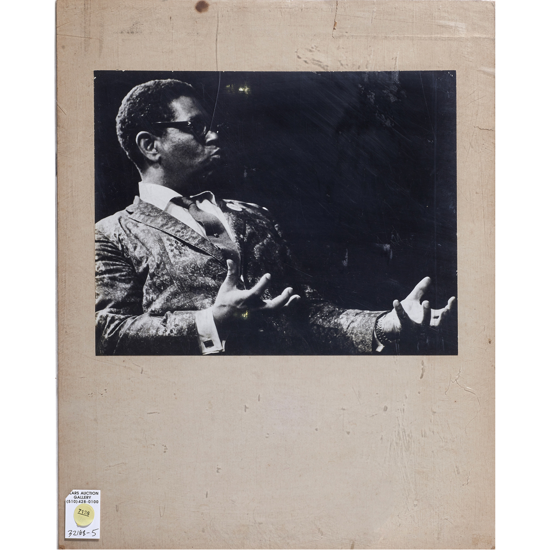 PHOTOGRAPH, PORTRAIT OF DIZZY