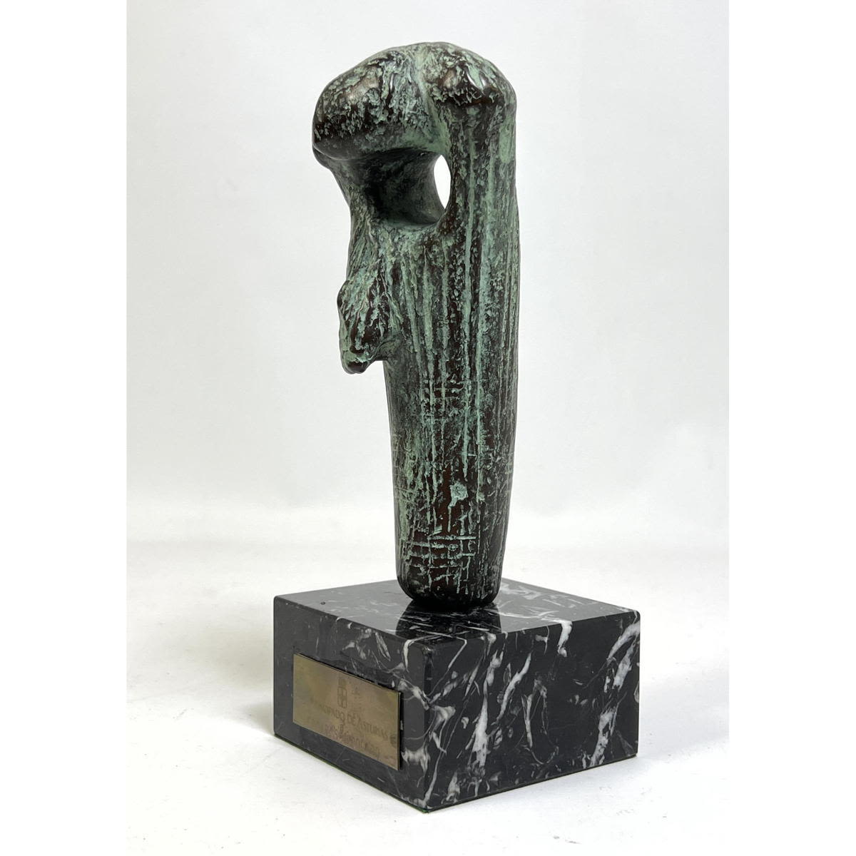 PICO MARTILLO Bronze sculpture.