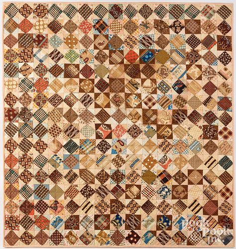 PIECED CRIB QUILT, LATE 19TH C.