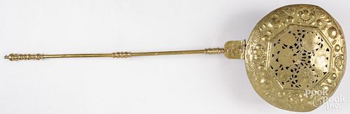 PIERCED BRASS BED WARMER, 17TH/18TH