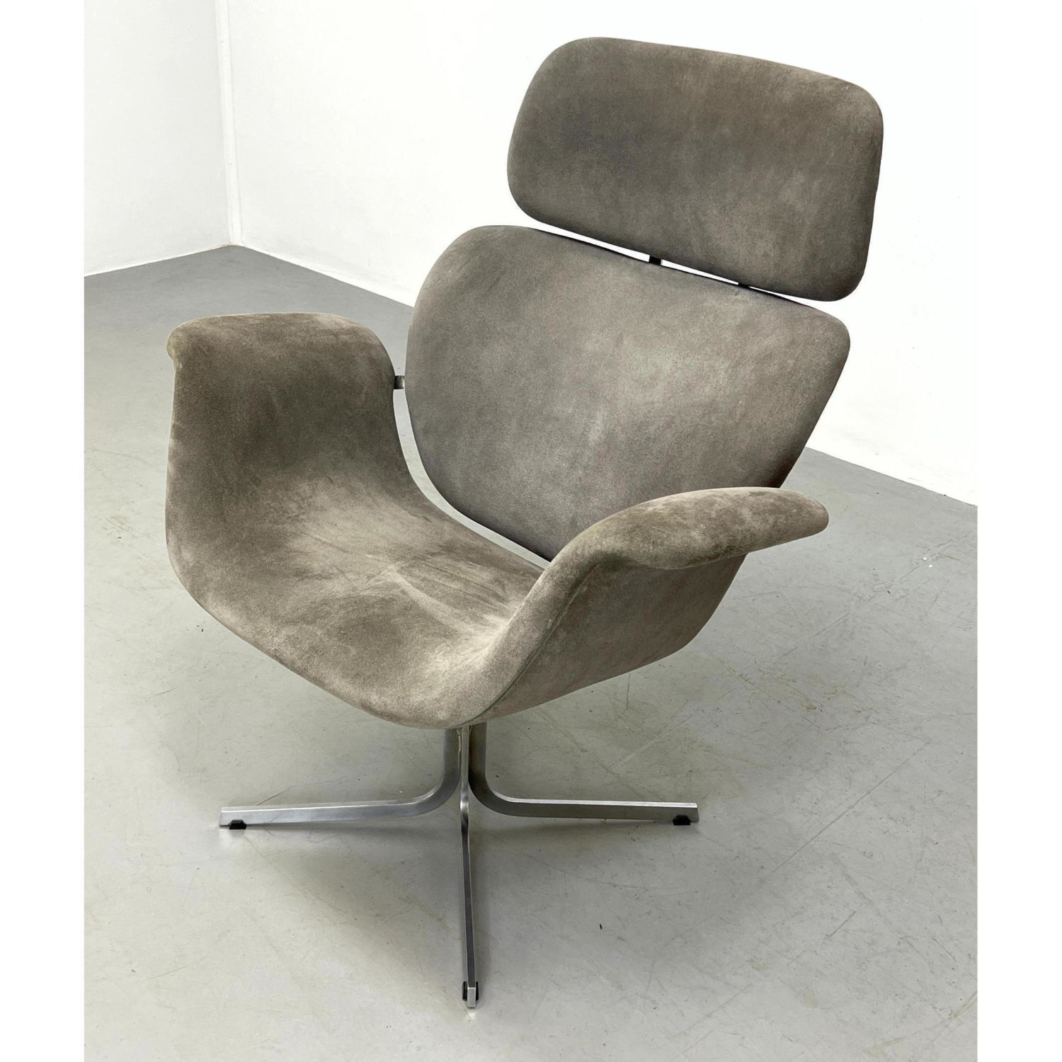 Pierre Paulin Tulip Lounge Chair by