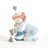 PIERROT W/PUPPY & BALL 1005278