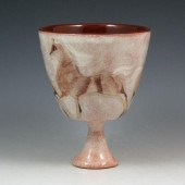 Pillin chalice shaped vase wit