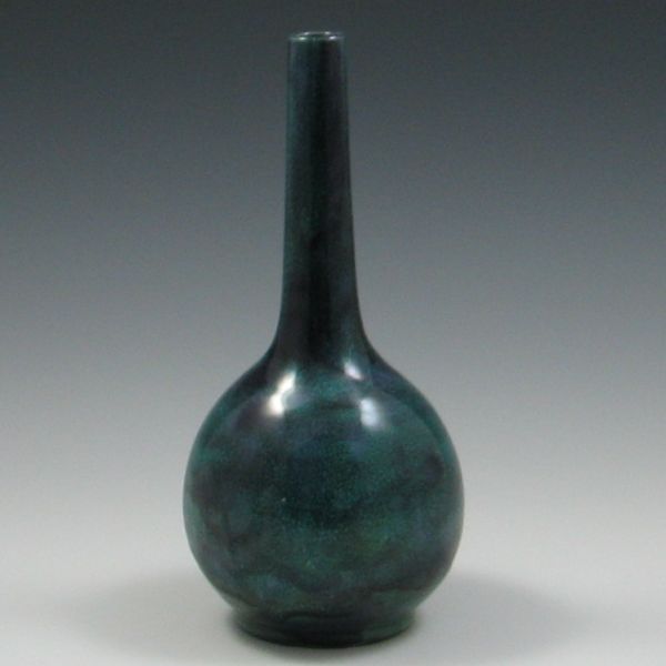 Pillin Vase marked (hand incised)