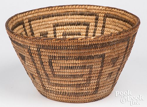 PIMA INDIAN COILED BASKETPima