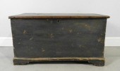 PINE BLANKET BOX IN BLUE PAINT