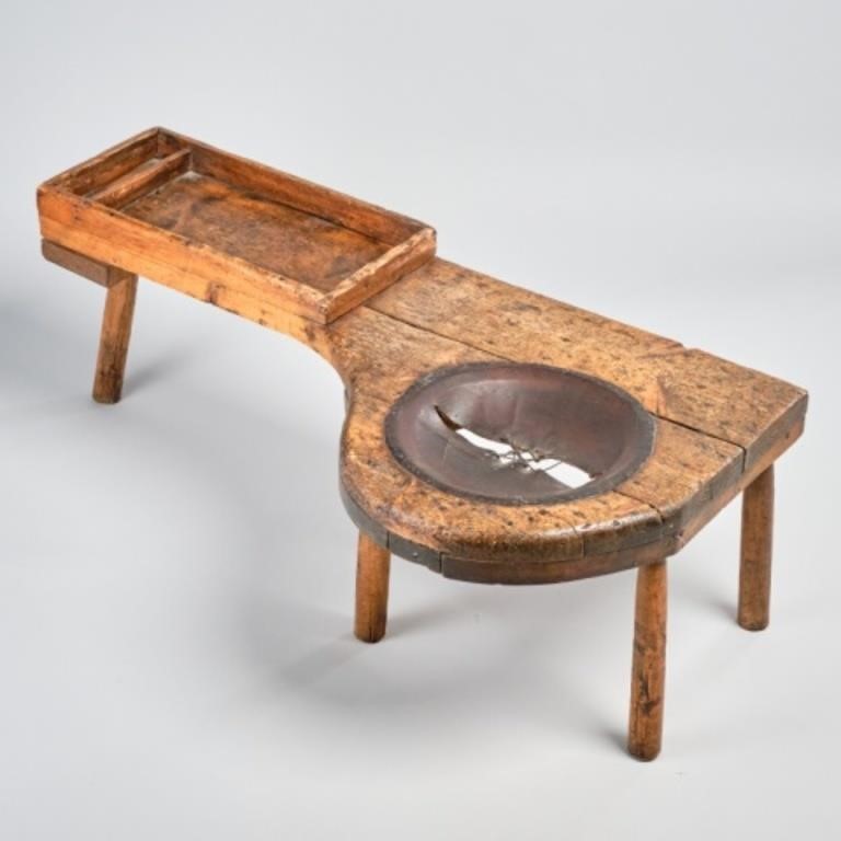 PINE COBBLER'S BENCHA wooden