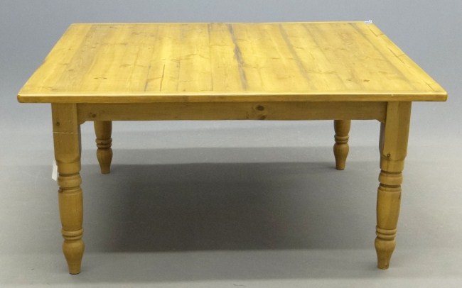 Pine dining table. Top 60''