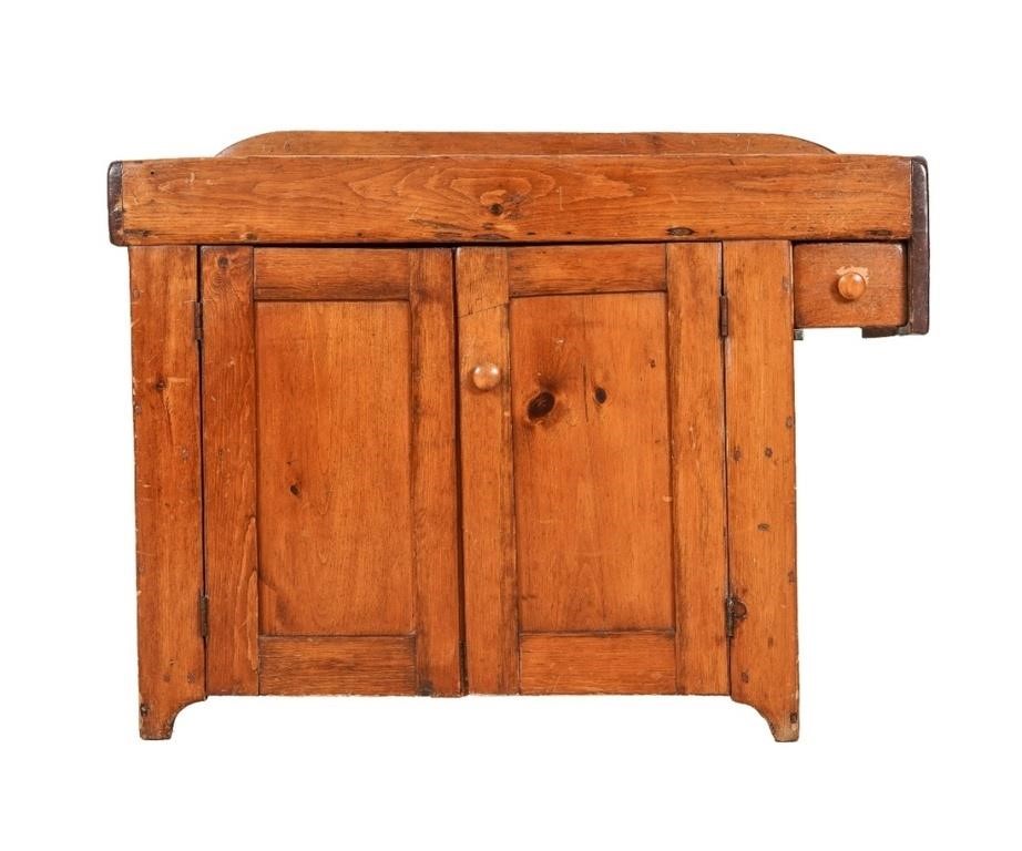 Pine dry sink, 19th c. 35"h x