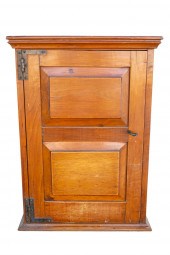 PINE HANGING CABINETthe single