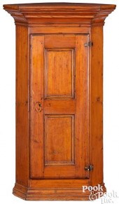 PINE HANGING CORNER CUPBOARD,