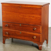 PINE MULE CHEST<br>New England