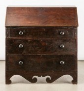 PINE SLANT TOP DESK, ONTARIOAn
