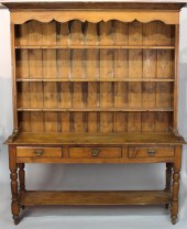 PINE WELSH DRESSERPINE WELSH D