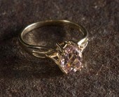 PINK MORGANITE (BERYL) SOLITAI