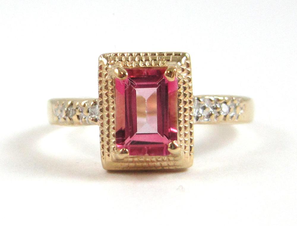 PINK TOPAZ, DIAMOND AND YELLOW GOLD