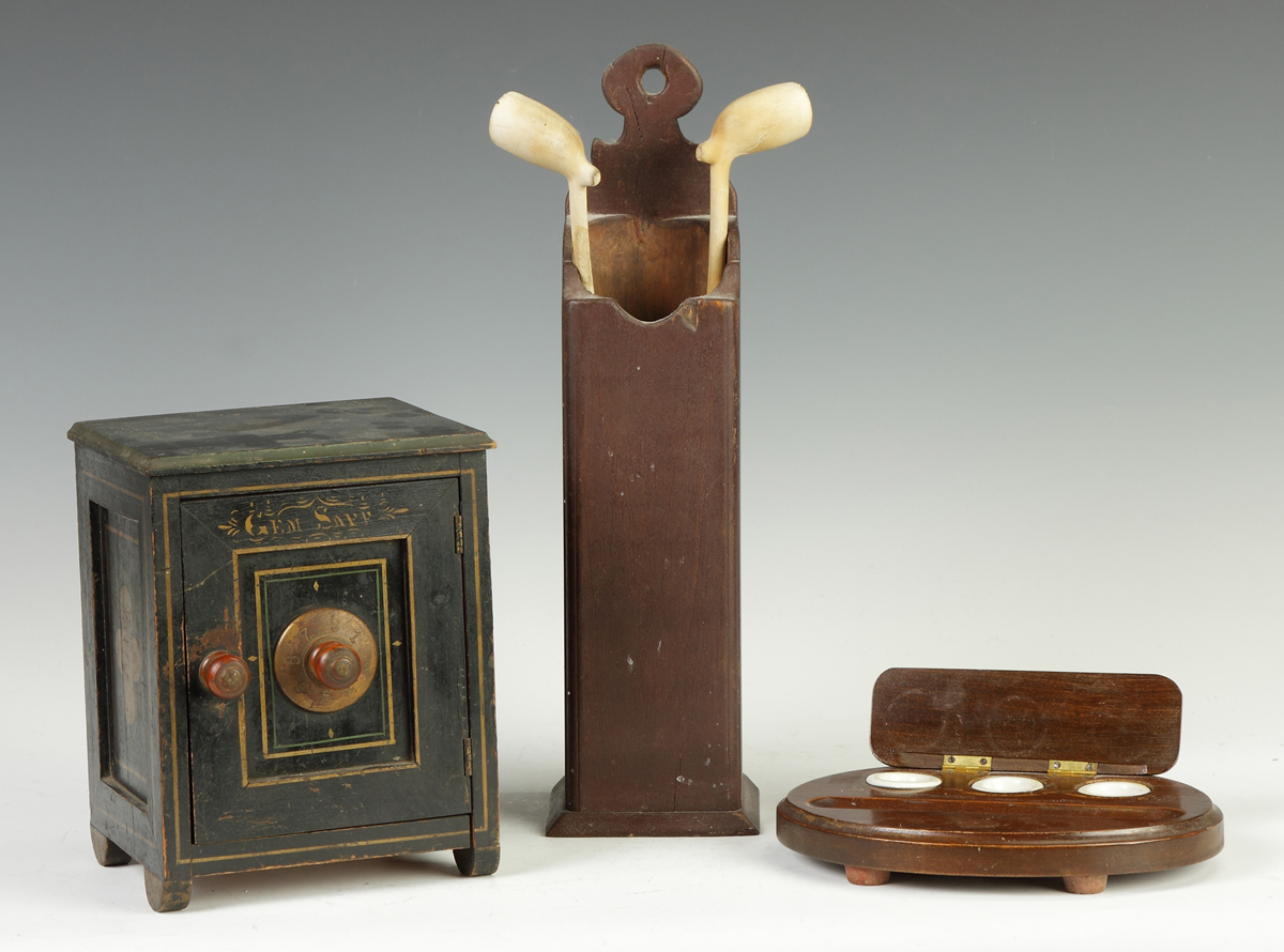 Pipe Box w/Pipes & Desk SetPipe box