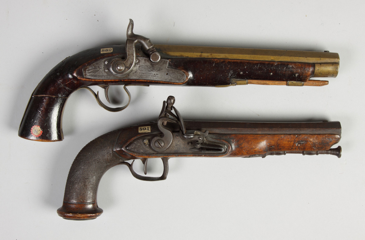 Pistols Lot 212: Davidson