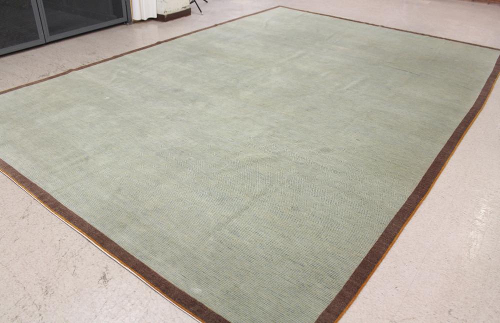 PLAIN GREEN ORIENTAL CARPETPLAIN