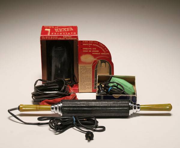 Plastic/bakelite electrical