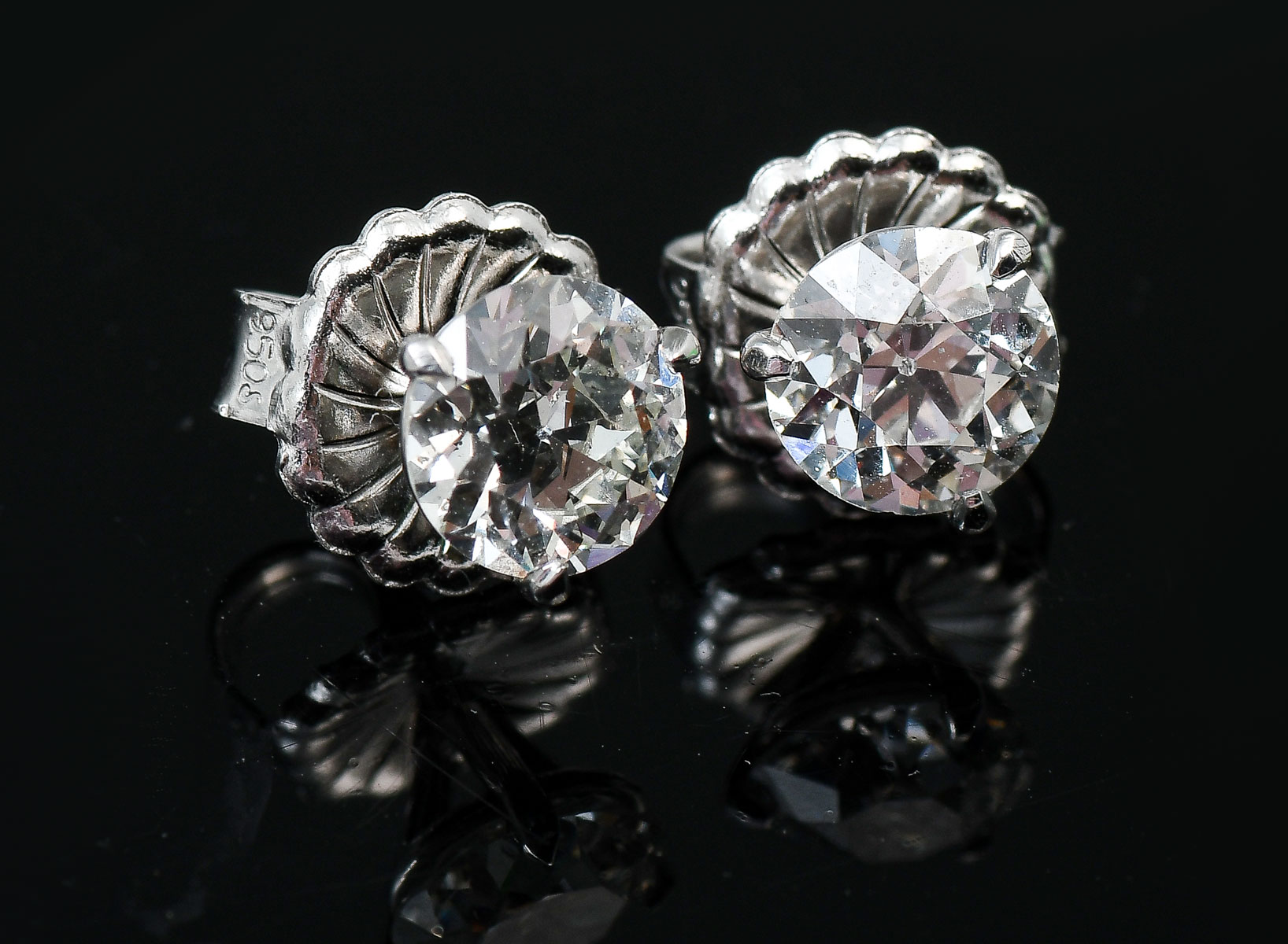 PLATINUM 1.67 CTW DIAMOND STUDS: