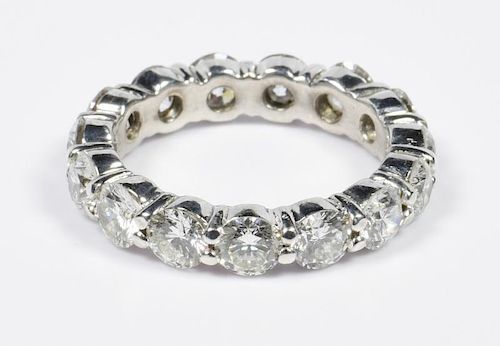 PLATINUM 4 CT. TOTAL DIAMOND