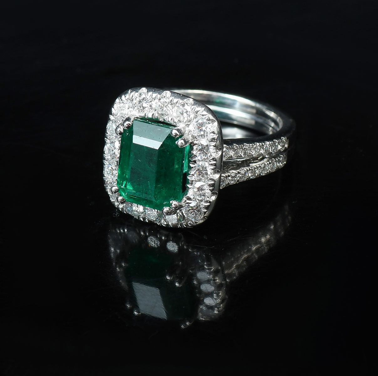 PLATINUM 8.02 CT EMERALD &