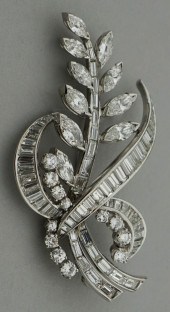 PLATINUM AND DIAMOND "LEAF & R